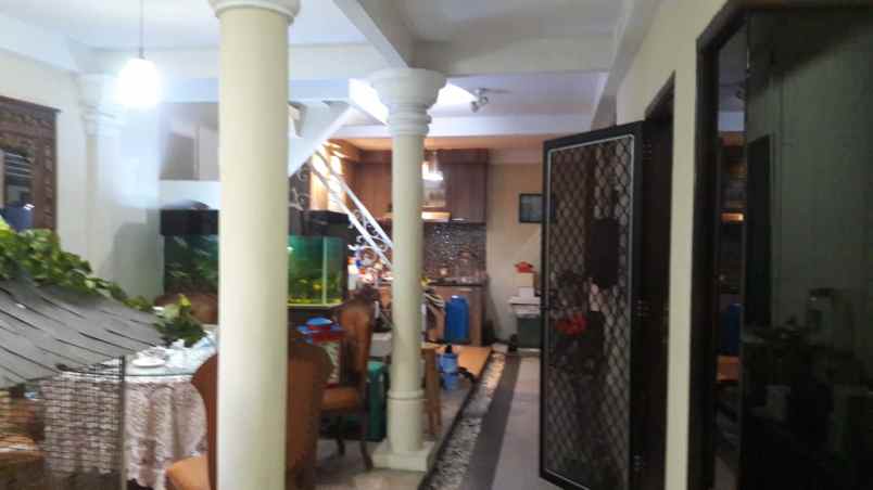 dijual rumah jatiwaringin pondok gede