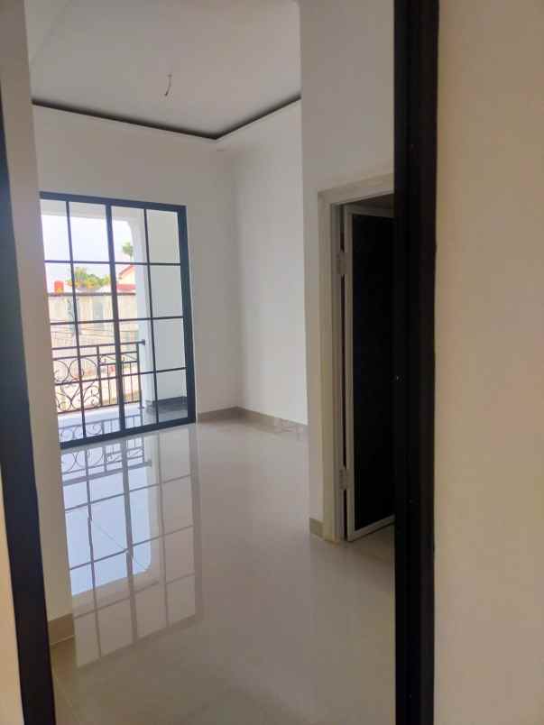 dijual rumah jl adhikarya 2 rangkapan