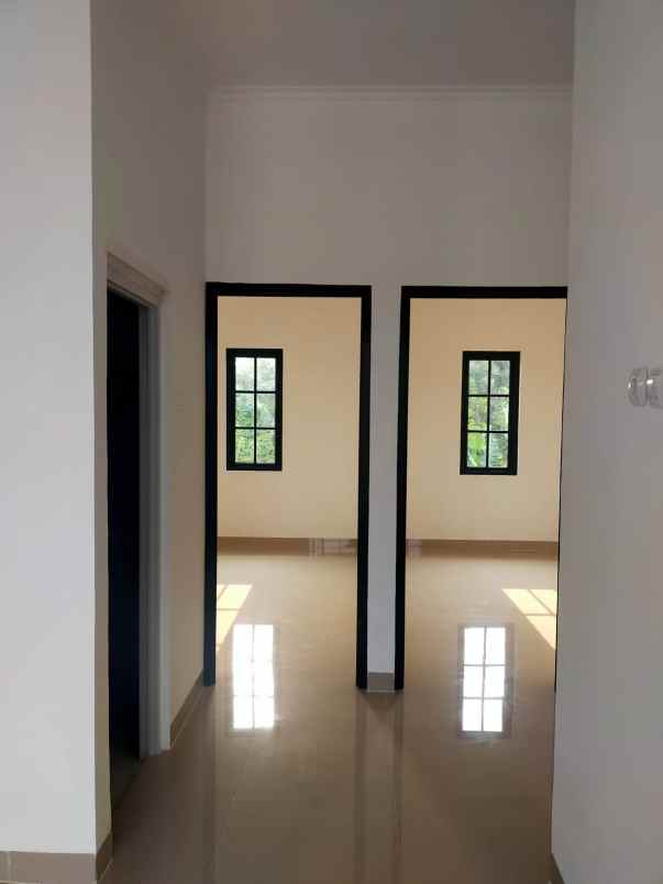 dijual rumah jl adhikarya 2 rangkapan