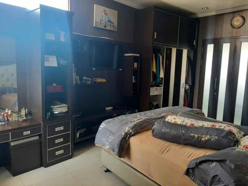 dijual rumah jl ancol