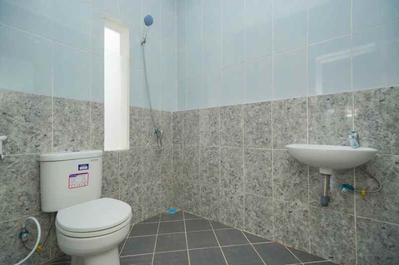 dijual rumah jl batu giok jembatan 14