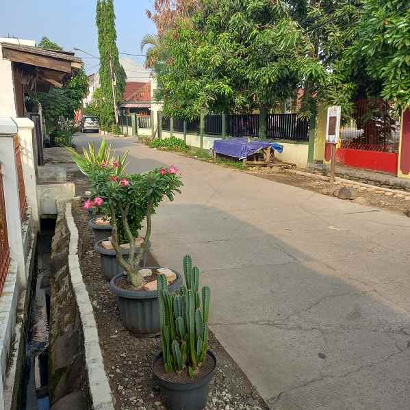 dijual rumah jl belut raya no 168