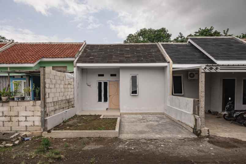 dijual rumah jl berbah prambanan