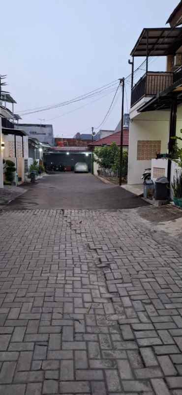 dijual rumah jl bintara raya