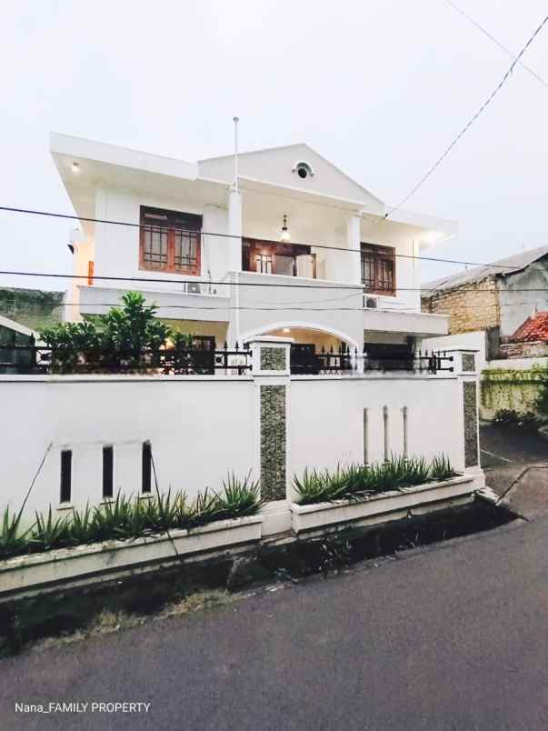 dijual rumah jl cidodol kebayoran lama