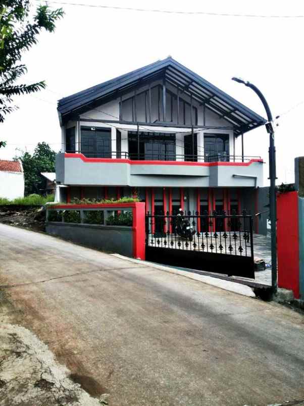dijual rumah jl cijambe ujungberung bandung