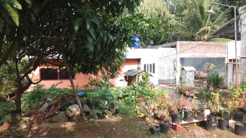 dijual rumah jl daeng sutigna desa