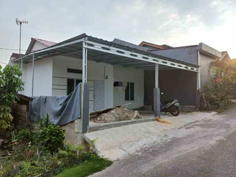 dijual rumah jl delima