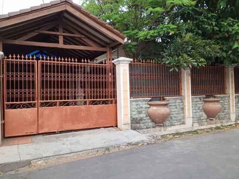 dijual rumah jl dermaga klender kec