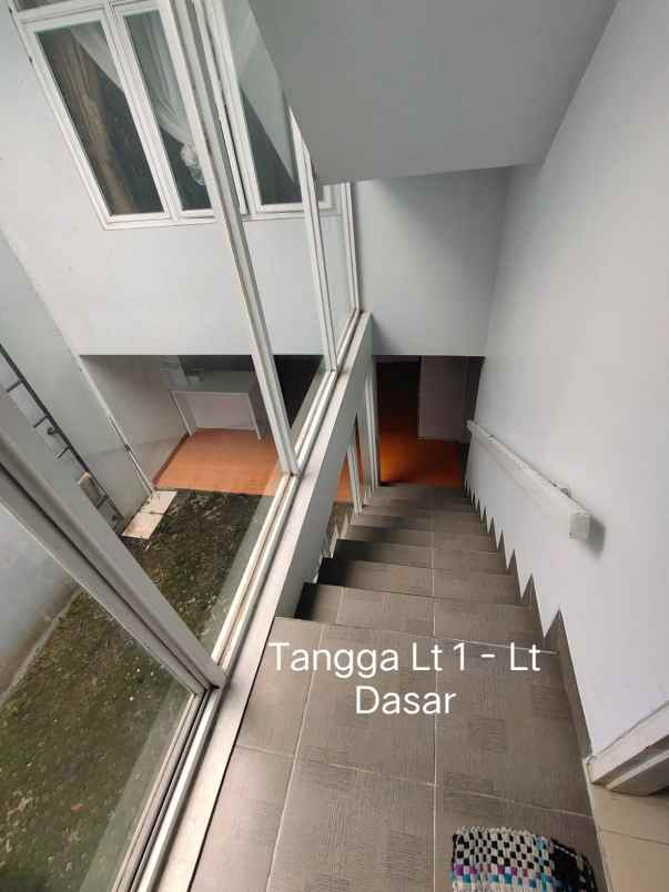 dijual rumah jl jagakarsa raya jakarta