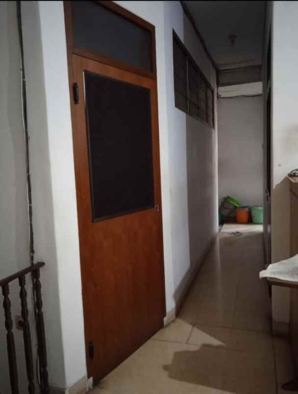 dijual rumah jl karang anyar