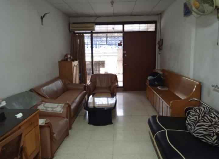 dijual rumah jl karang anyar