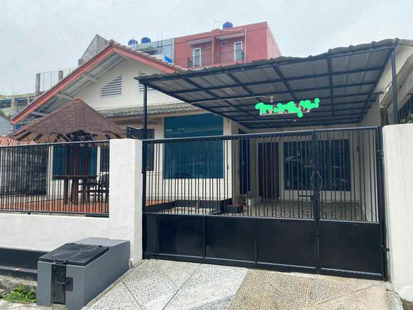 dijual rumah jl kelapa kopyor pondok