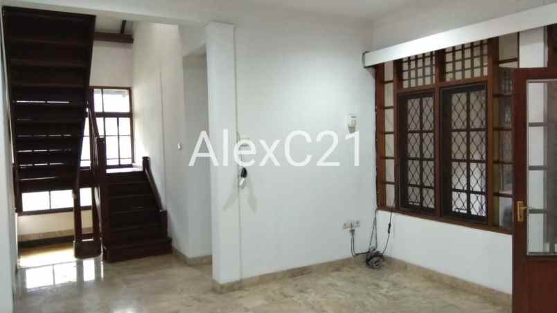 dijual rumah jl kemang jak sel