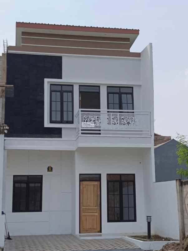 dijual rumah jl margasari karawang timur