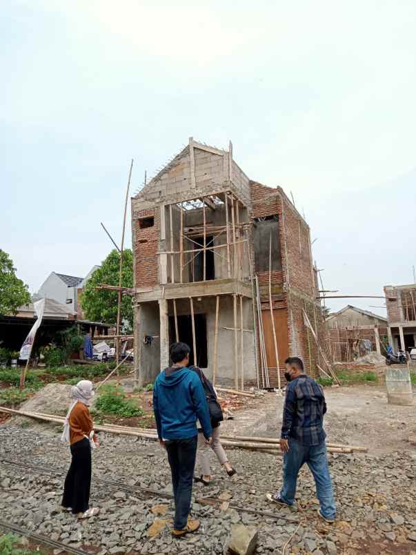 dijual rumah jl masjid buaran kodiklat