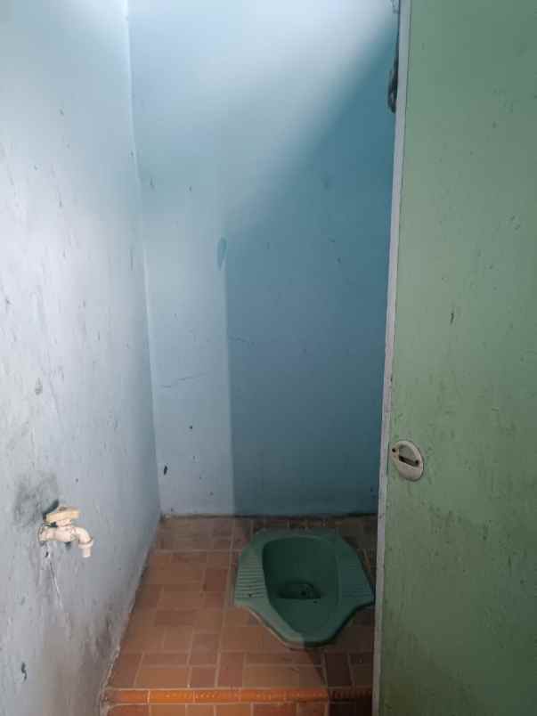 dijual rumah jl pahlawan kerja