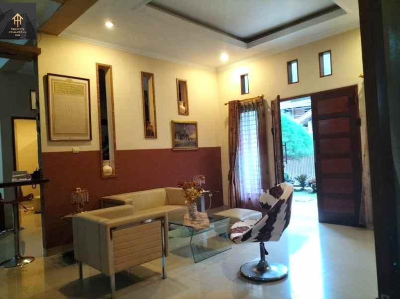 dijual rumah jl pasteur