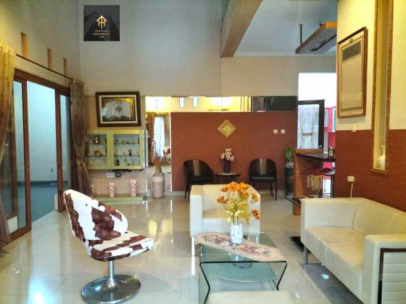 dijual rumah jl pasteur