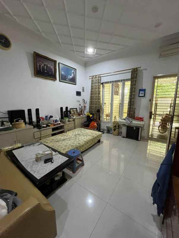 dijual rumah jl penerangan grogol