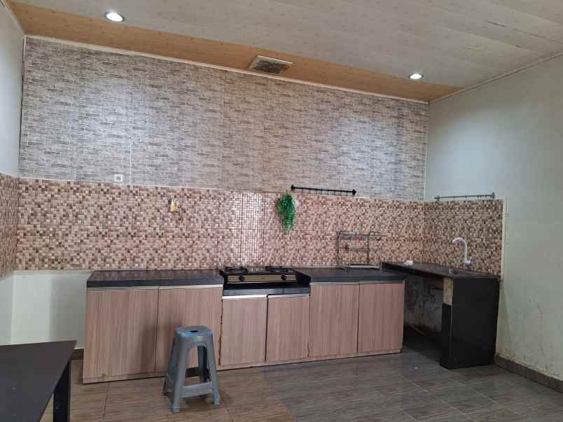 dijual rumah jl puspa sari