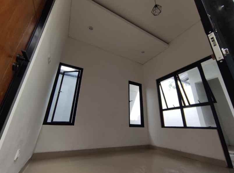 dijual rumah jl raya ciomas bogor