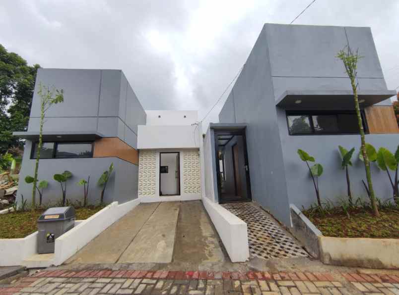 dijual rumah jl raya ciomas bogor