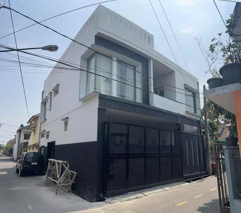 dijual rumah jl riung saluyu bandung