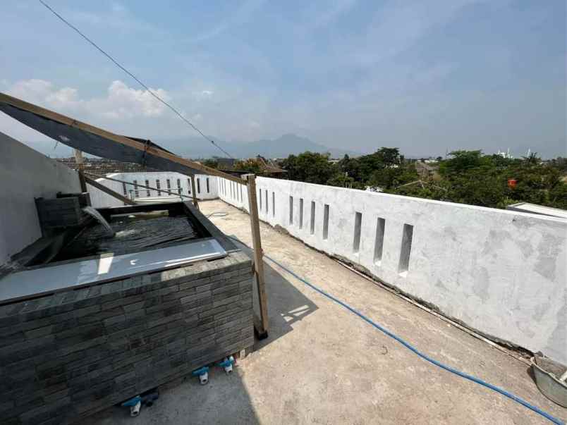 dijual rumah jl riung saluyu bandung