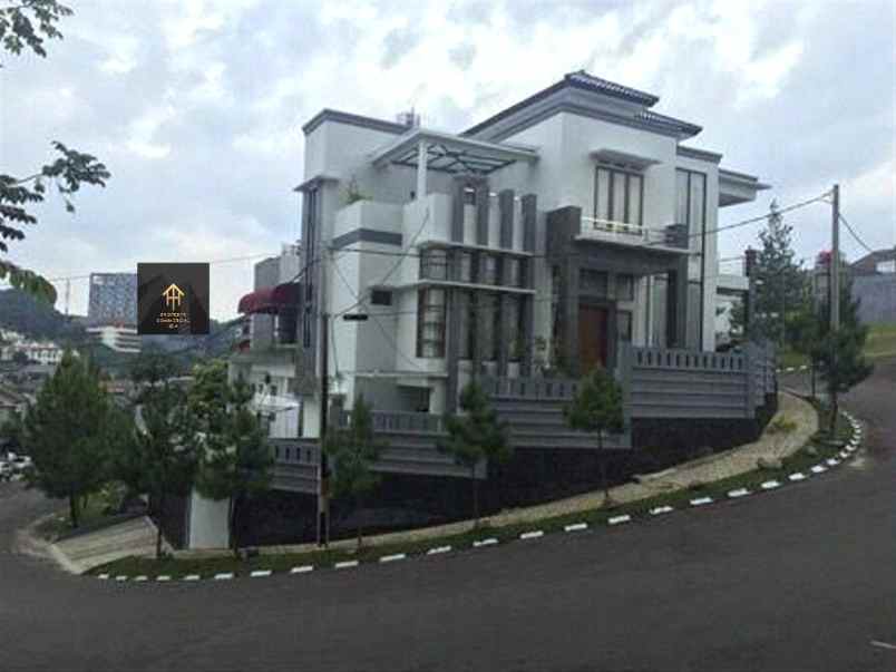 dijual rumah jl setiabudi