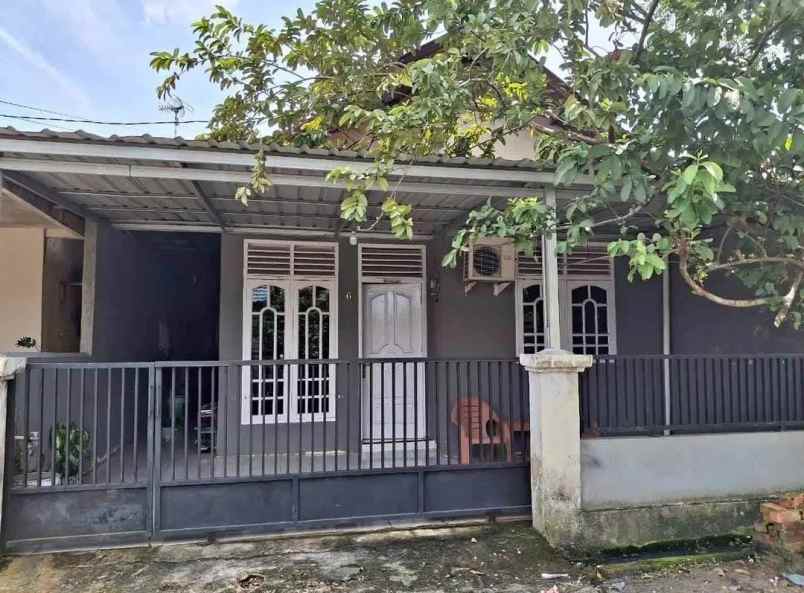 dijual rumah jl sidomulyo
