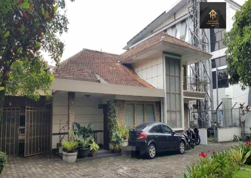 dijual rumah jl supratman cihapit