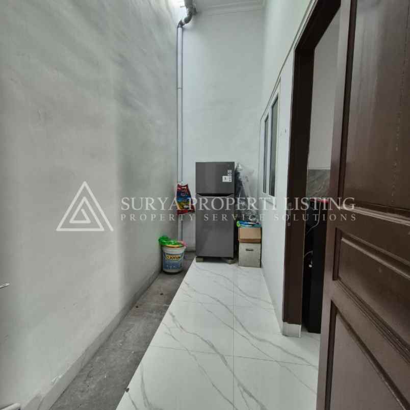 dijual rumah jl surya haji komplek