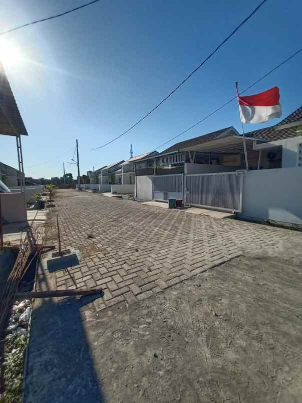 dijual rumah jl tamangapa raya 4