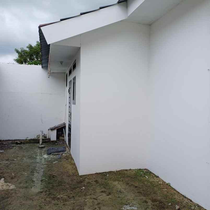 dijual rumah jl todak