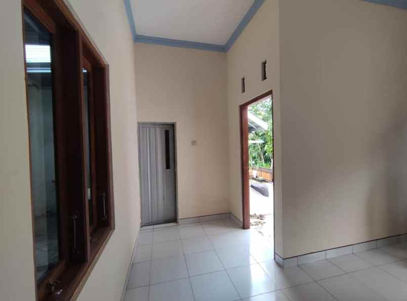 dijual rumah jl wates km 10 sedayu