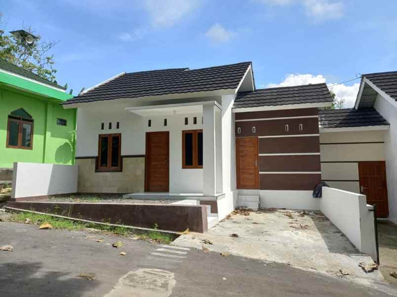 dijual rumah jl wates km 10 sedayu