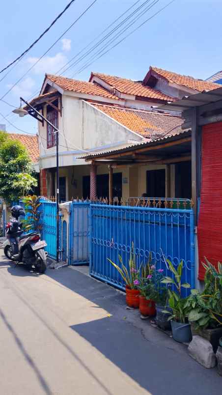 dijual rumah jln bulak macan harapan