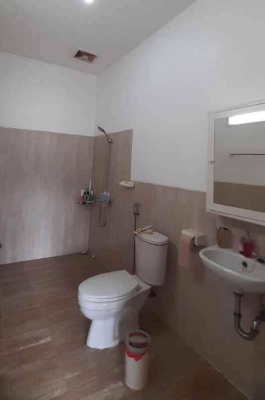 dijual rumah jln rc veteran 178