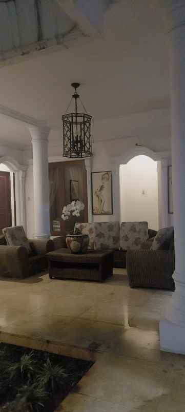 dijual rumah jln rc veteran 178