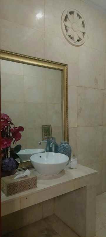 dijual rumah jln rc veteran 178