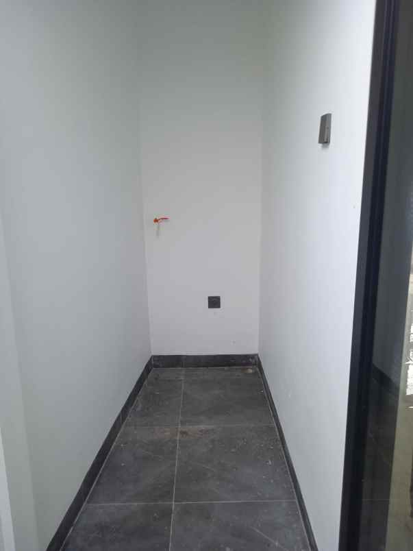 dijual rumah jln ridwan rais