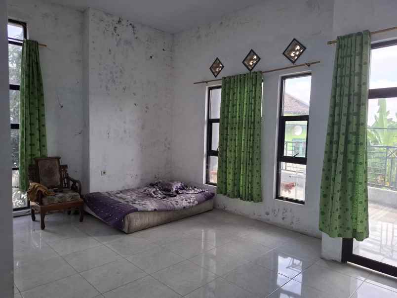 dijual rumah kaliwates