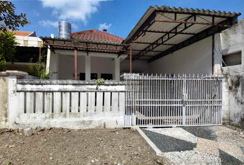 dijual rumah kebonsari injoko