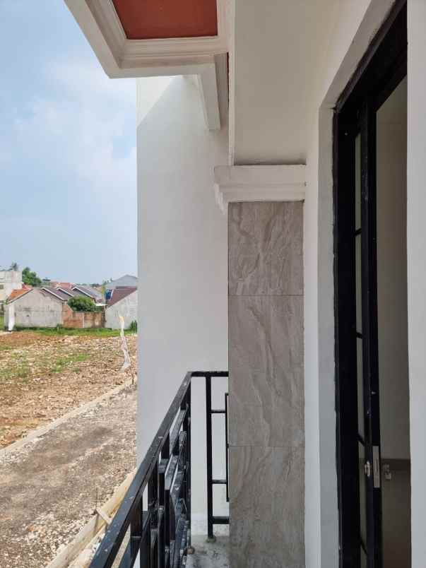 dijual rumah kel tanah baru kec beji