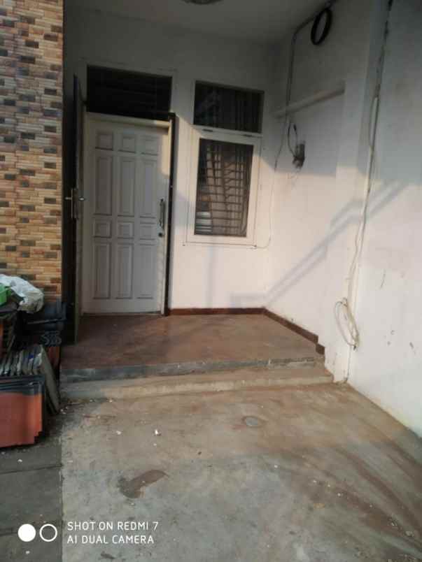 dijual rumah kelapa molek kelapa gading