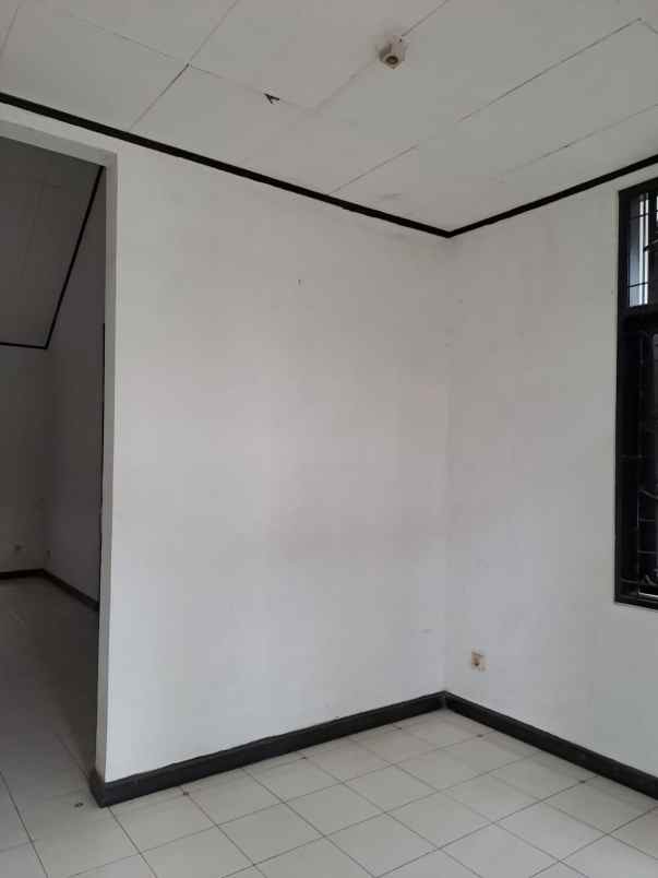 dijual rumah kemang pratama 1 rawalumbu