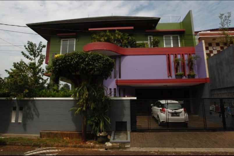 dijual rumah kemang pratama