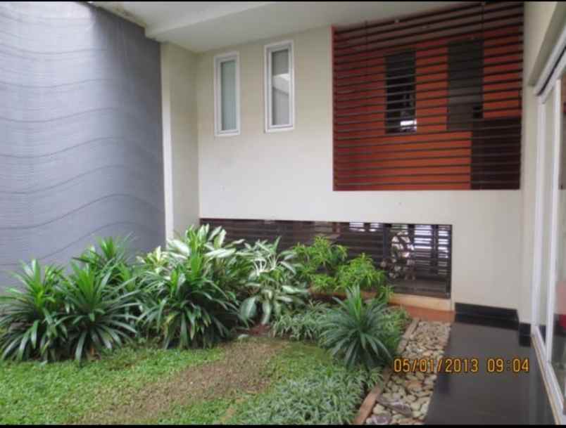 dijual rumah kemang pratama