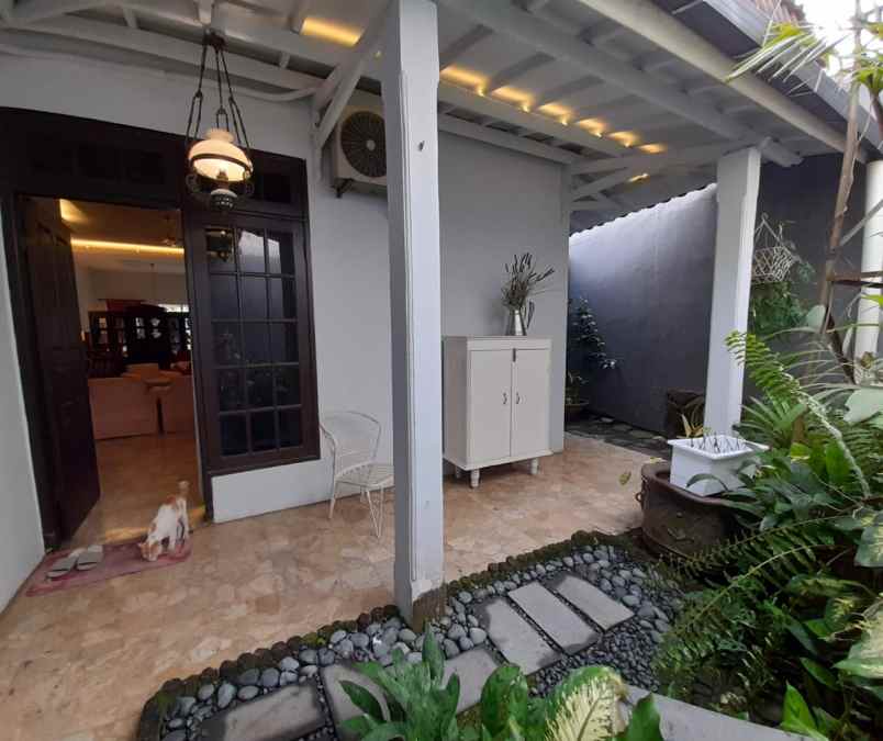 dijual rumah kembangan jakarta barat